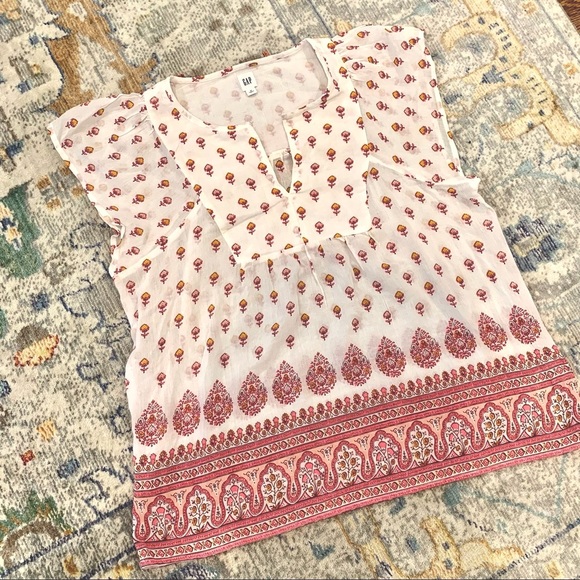 GAP Tops - NWOT Gap boho pink floral short-sleeved top